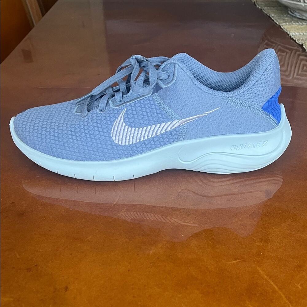Nike Flex Experience Run 11 Purple Athletic Shoes Sz 9
